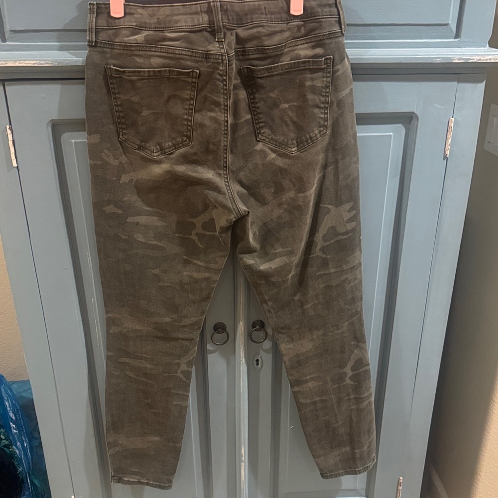 NYDJ Olive Camouflage Jeans - Picture 3 of 4